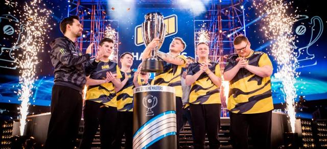 往往是决定 往往是决定