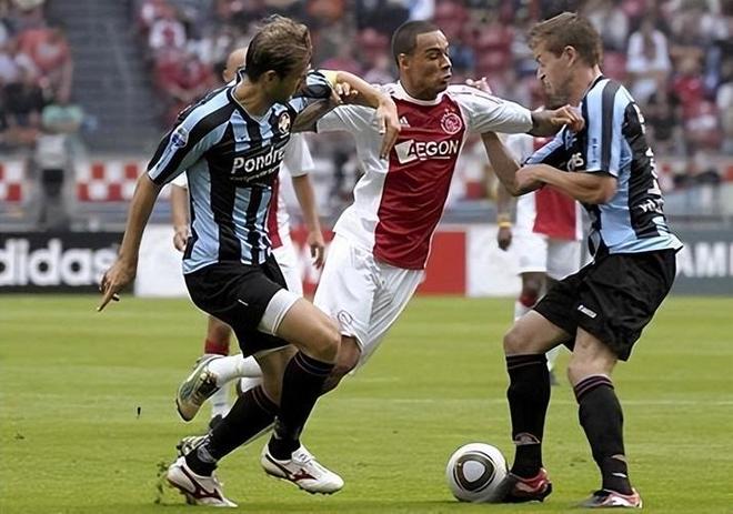 赛期专注于 赛期专注于