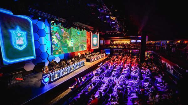 潜伏者断后 潜伏者断后